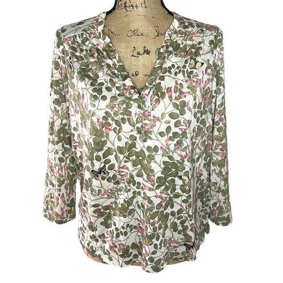 H&M Tops - H&M Floral Blouse